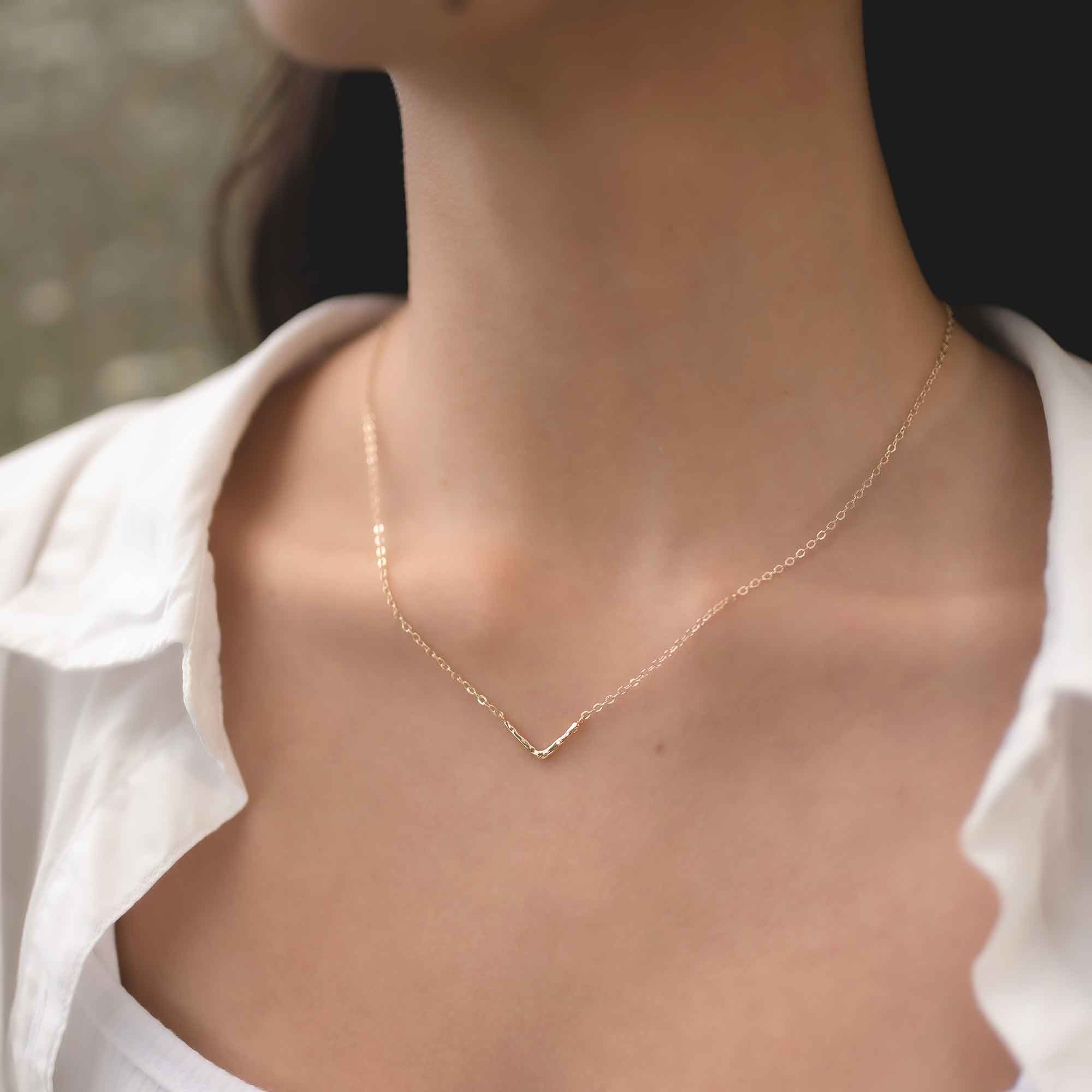 (BACK IN JANUARY) Hammered V Necklace (SD1855)