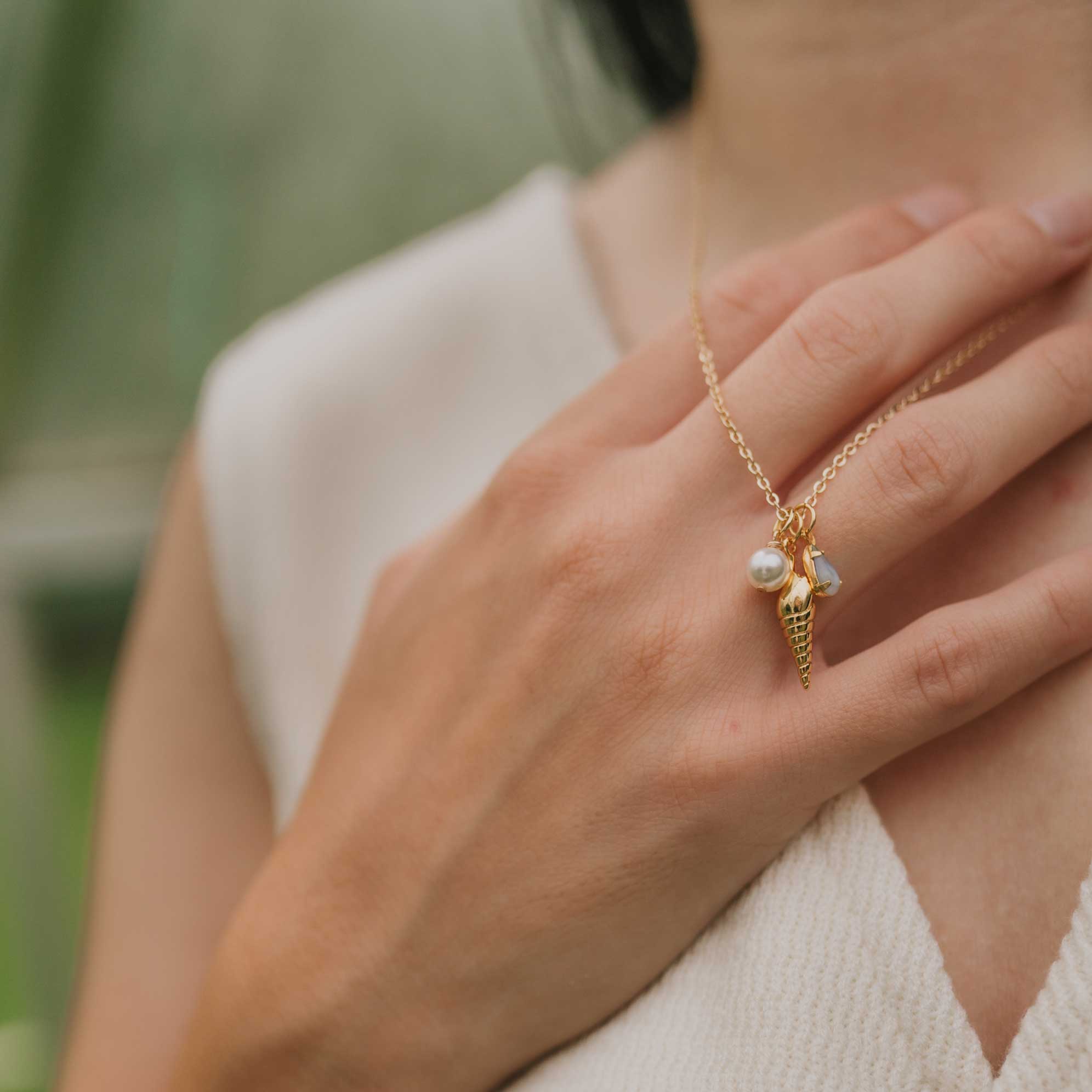 seaside necklace 14k gold filled with conch shell pearl Sandrine Devost Jewelry