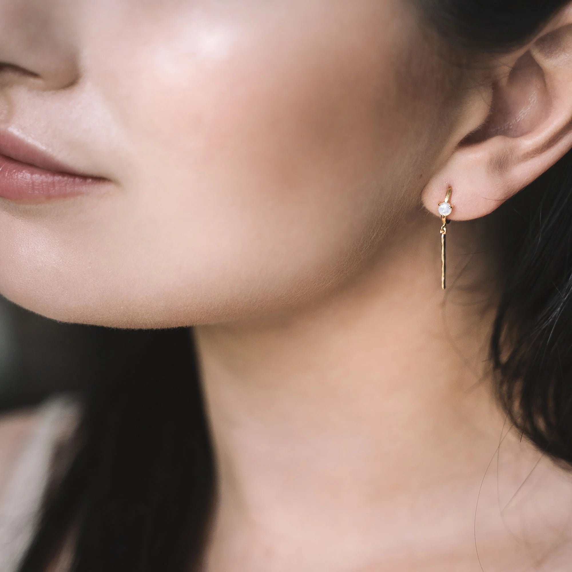 Réservé pour Lynn - Link Earrings in opal white (SD1664) (1 seul côté)