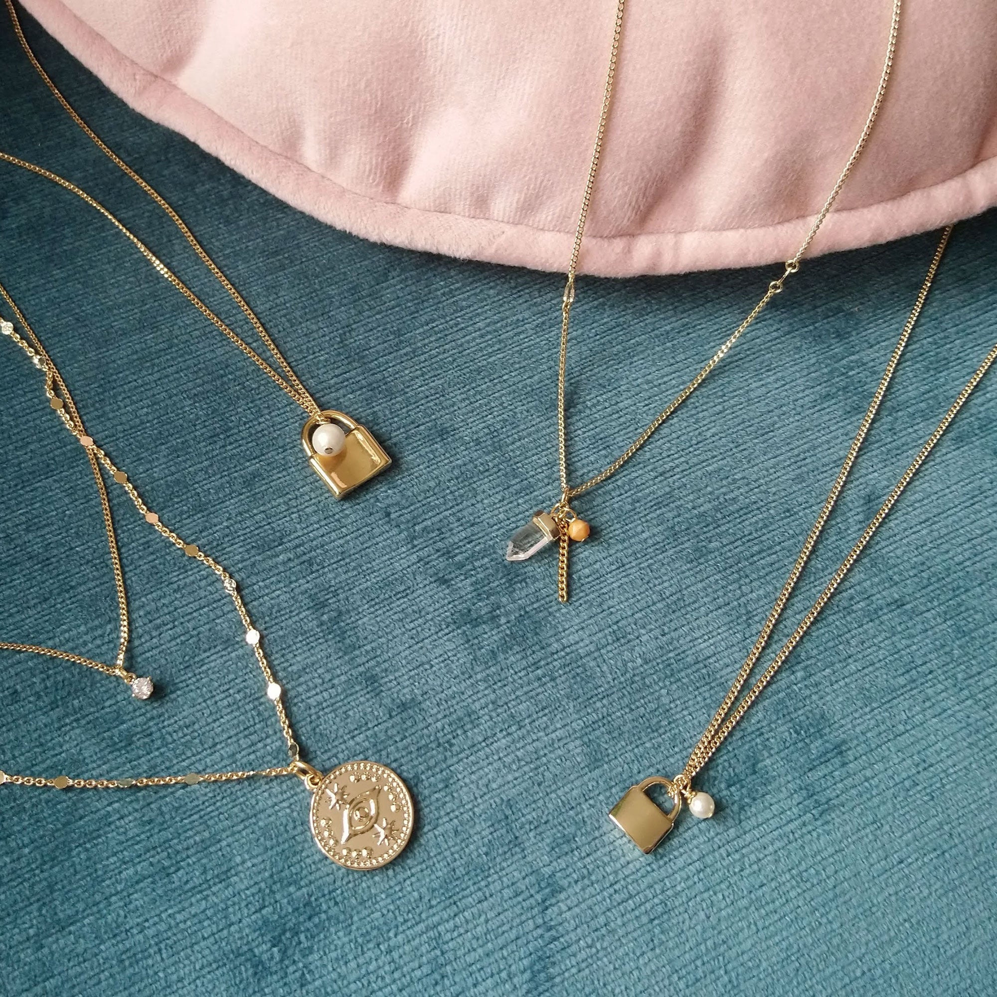 charm necklace bijoux québécois Sandrine Devost
