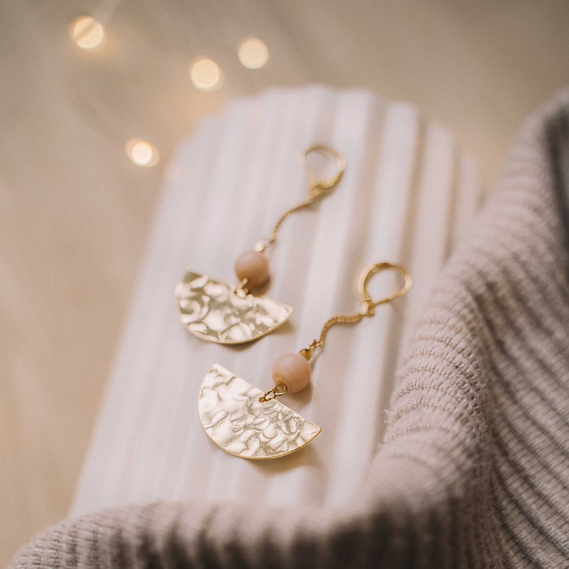 semi circle earrings hammered 