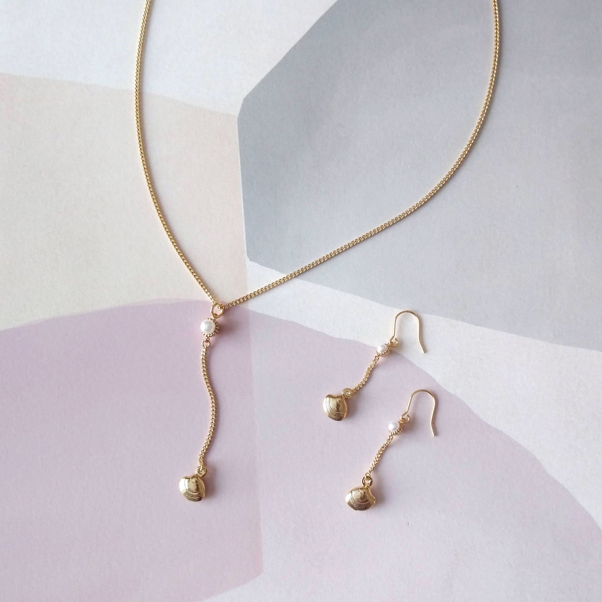 necklace and earrings set pearl gold shell