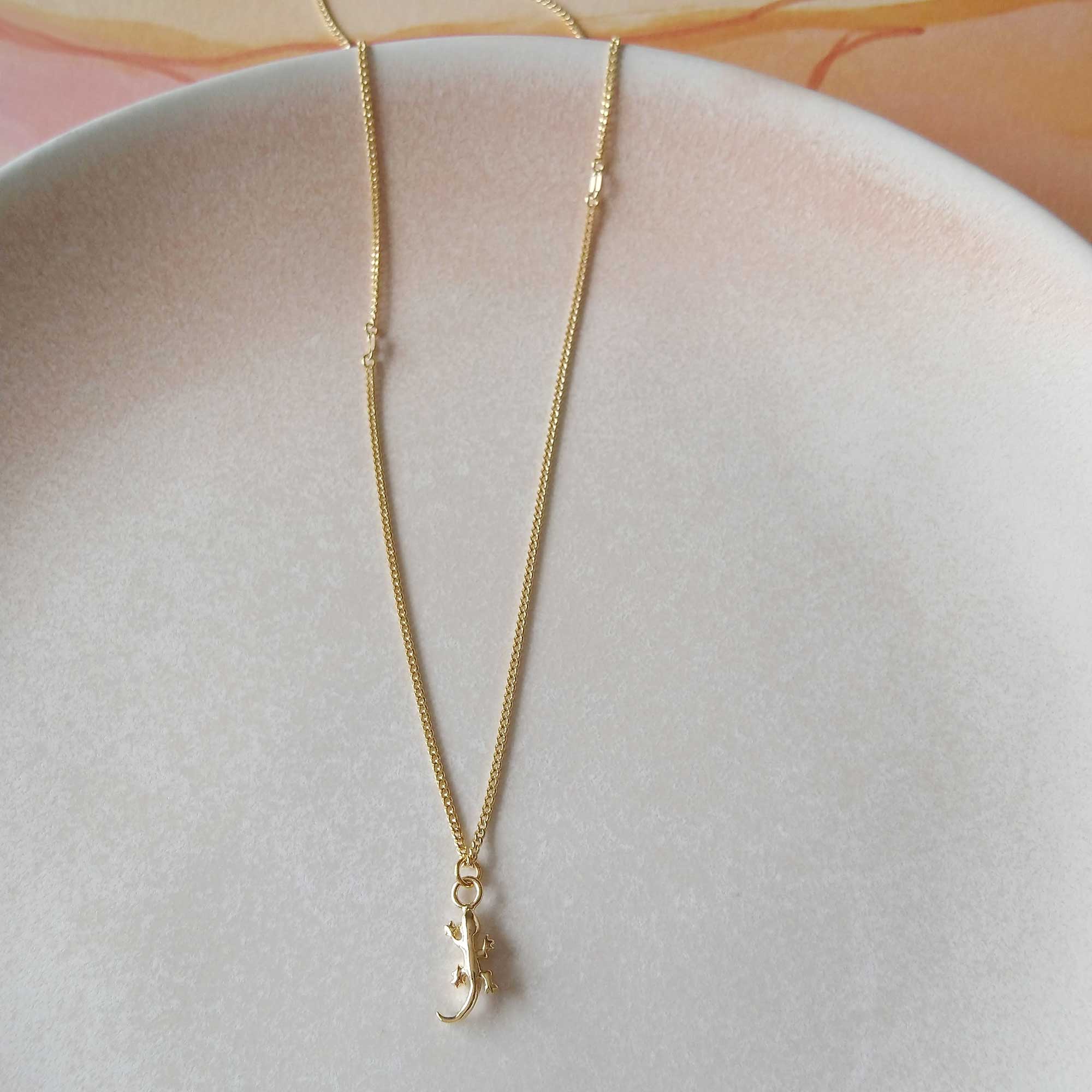 gold lizard necklace pendant