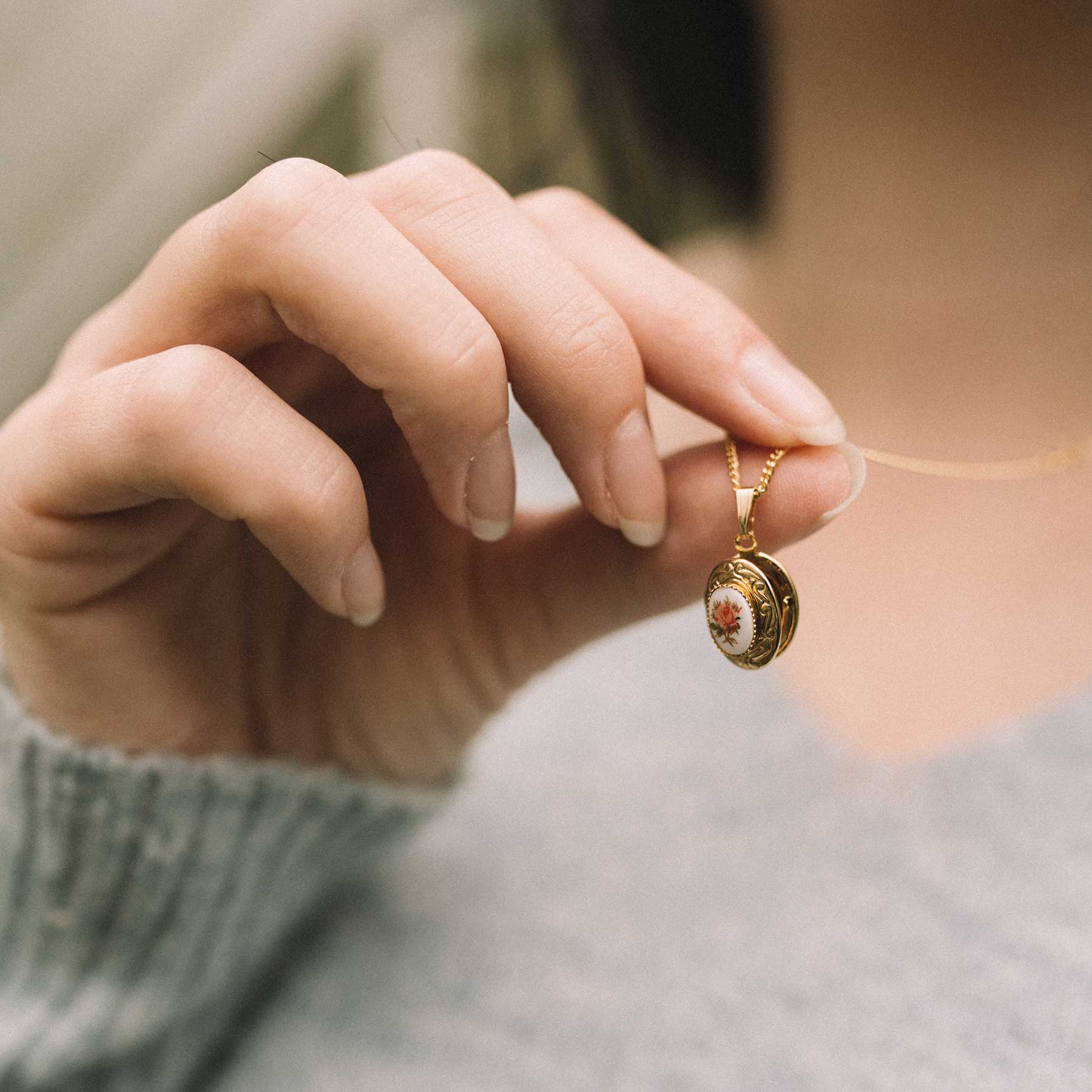 small rose locket necklace Bijoux Sandrine Devost