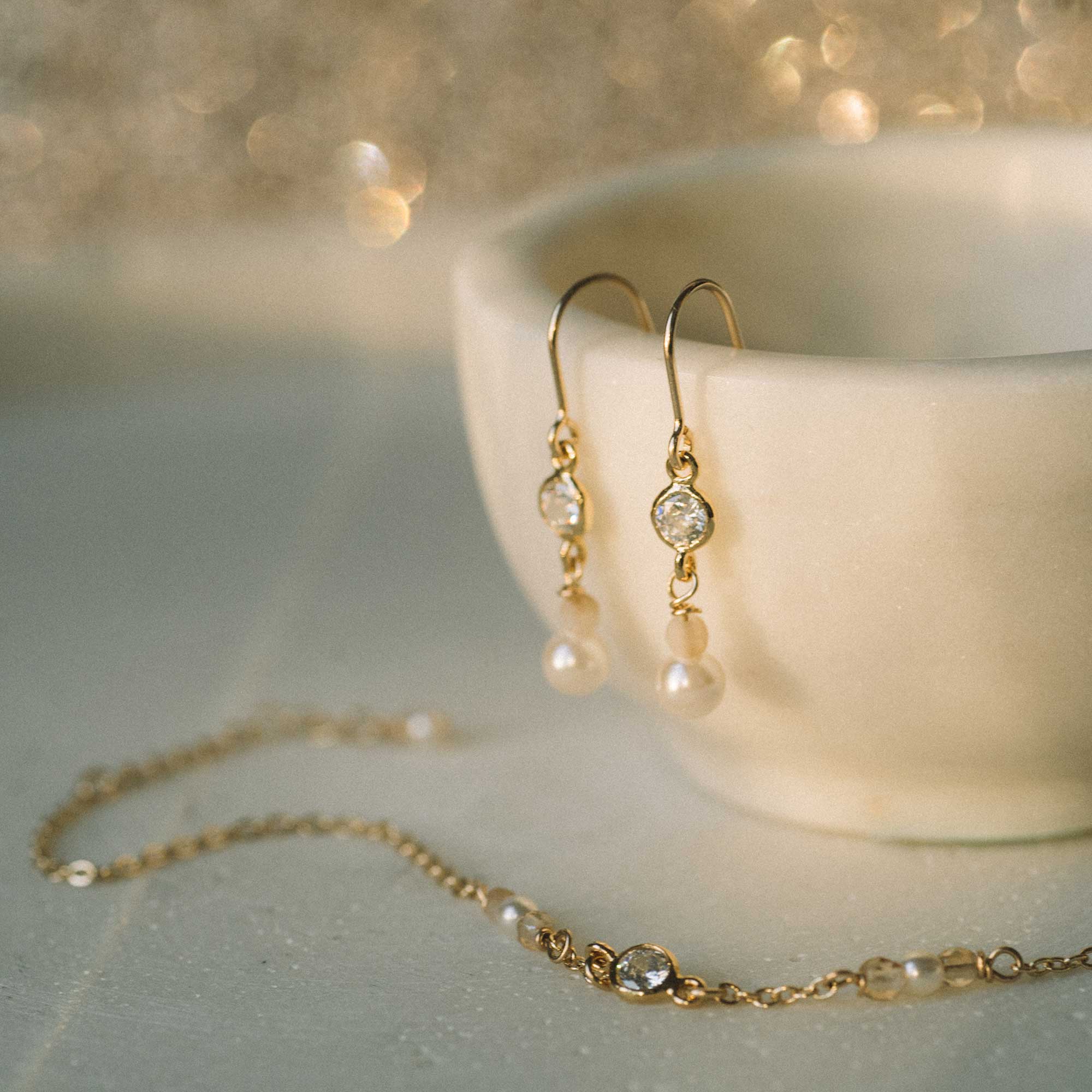 boucles d'oreilles or rempli gold filled perle et cristal Bijoux sandrine devost